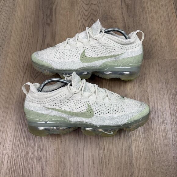 Nike Air VaporMax 2023 Flyknit Shoes Mens Size 10.5 White Running DV1678-300 main image 5